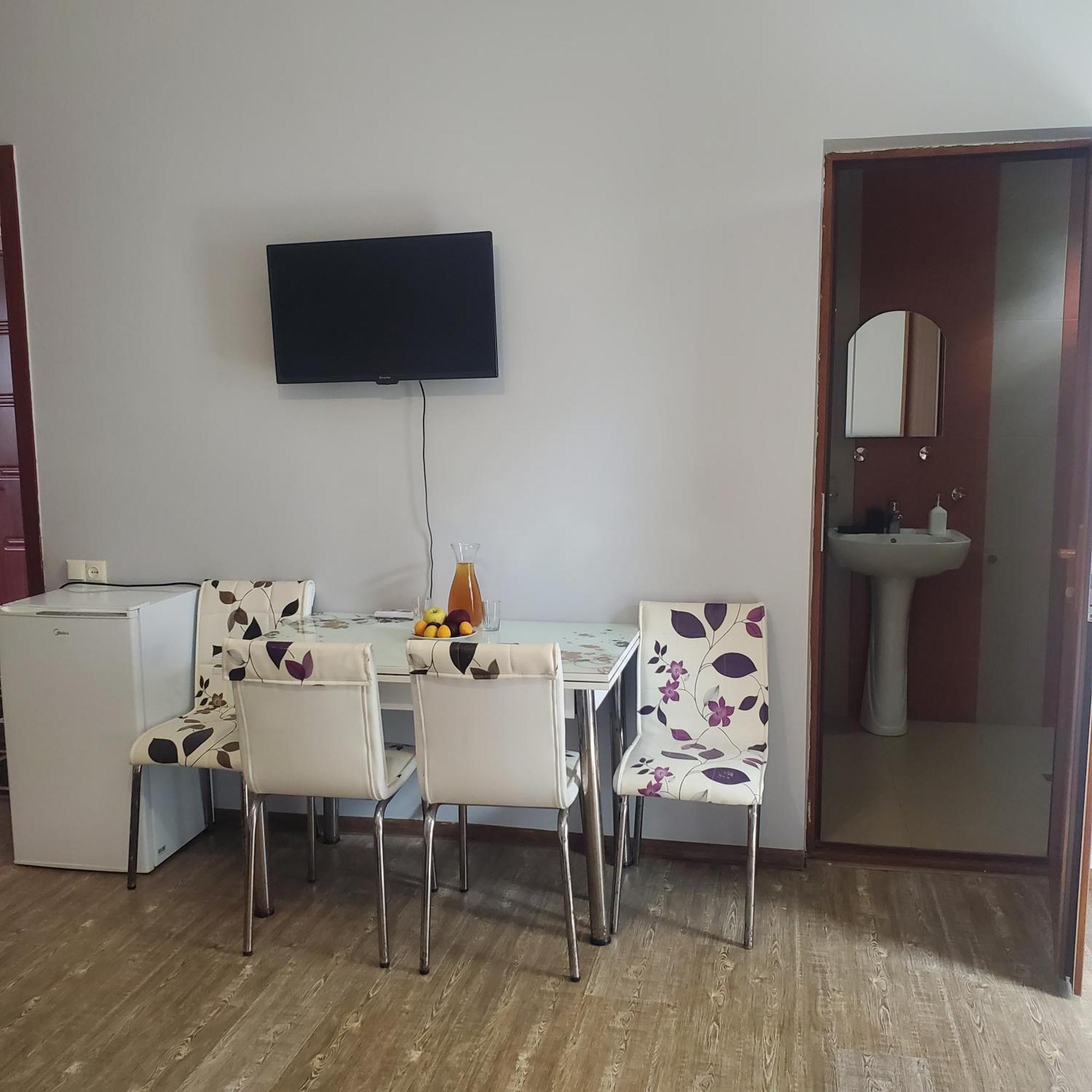 Elite Hotel Кобулети Стая снимка